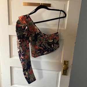NWOT Zara One Shoulder puff sleeve crop top size S floral/leaf print